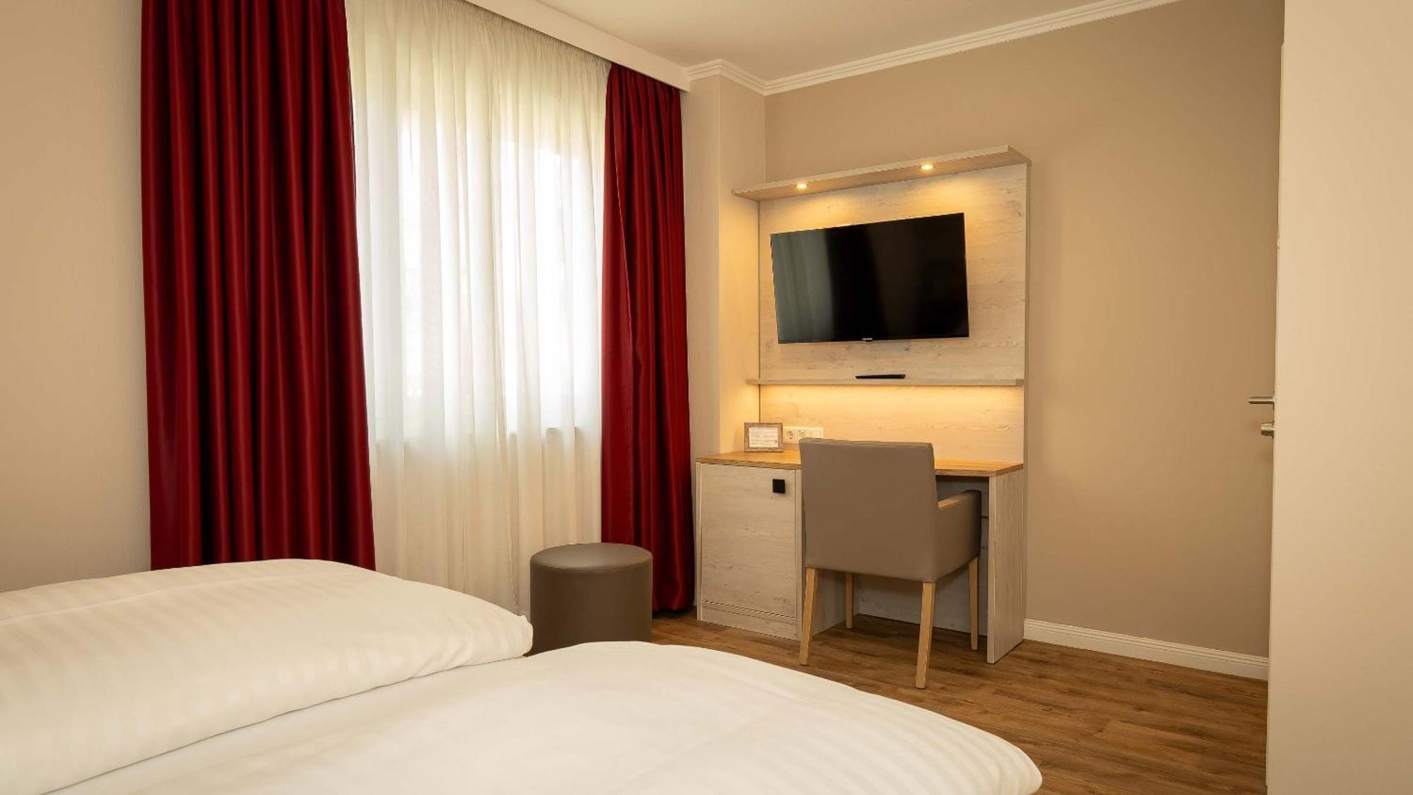 Hotel Rosengarten Hamburg-Harburg Exteriör bild